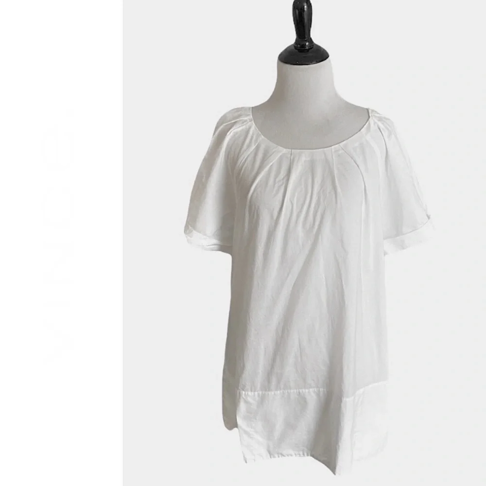 VINCE white 100% cotton short sleeve blouse zipper back size large like new
